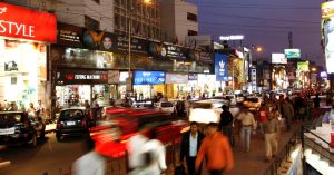 Brigade Road - Bangalore - Índia Brigade Road - Bangalore - Índia - Uma das principais ruas da cidade.