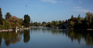 Vista do Parque San Martín - Mendoza - Argentina Vista do Parque San Martín, em Mendoza. O local abriga 500 mil árvores e é considerado uma das áreas mais verdes da já arborizada cidade de Mendoza Eduardo Vessoni/UOL
