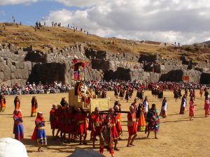 Inti Raymi (Festa do Sol) - Cusco - Peru Inti Raymi (Festa do Sol) - A maior festa de Cusco.