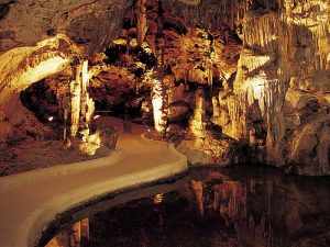 Hato Caves - Curaçao Hato Caves - Curaçao