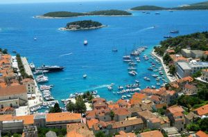 Hvar - Vista para a baía e o porto Hvar - Vista para a baía e o porto - Ilhas da Croácia - Conheça