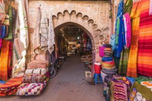 Mercado na praça Jamaa el Fna - Cidade velha de Marrakesh - Marrocos - Cinco destinos fascinantes