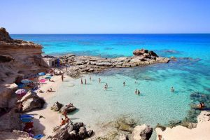 Praia Es Pujos - Formentera - Espanha Praia Es Pujos - Formentera - Espanha